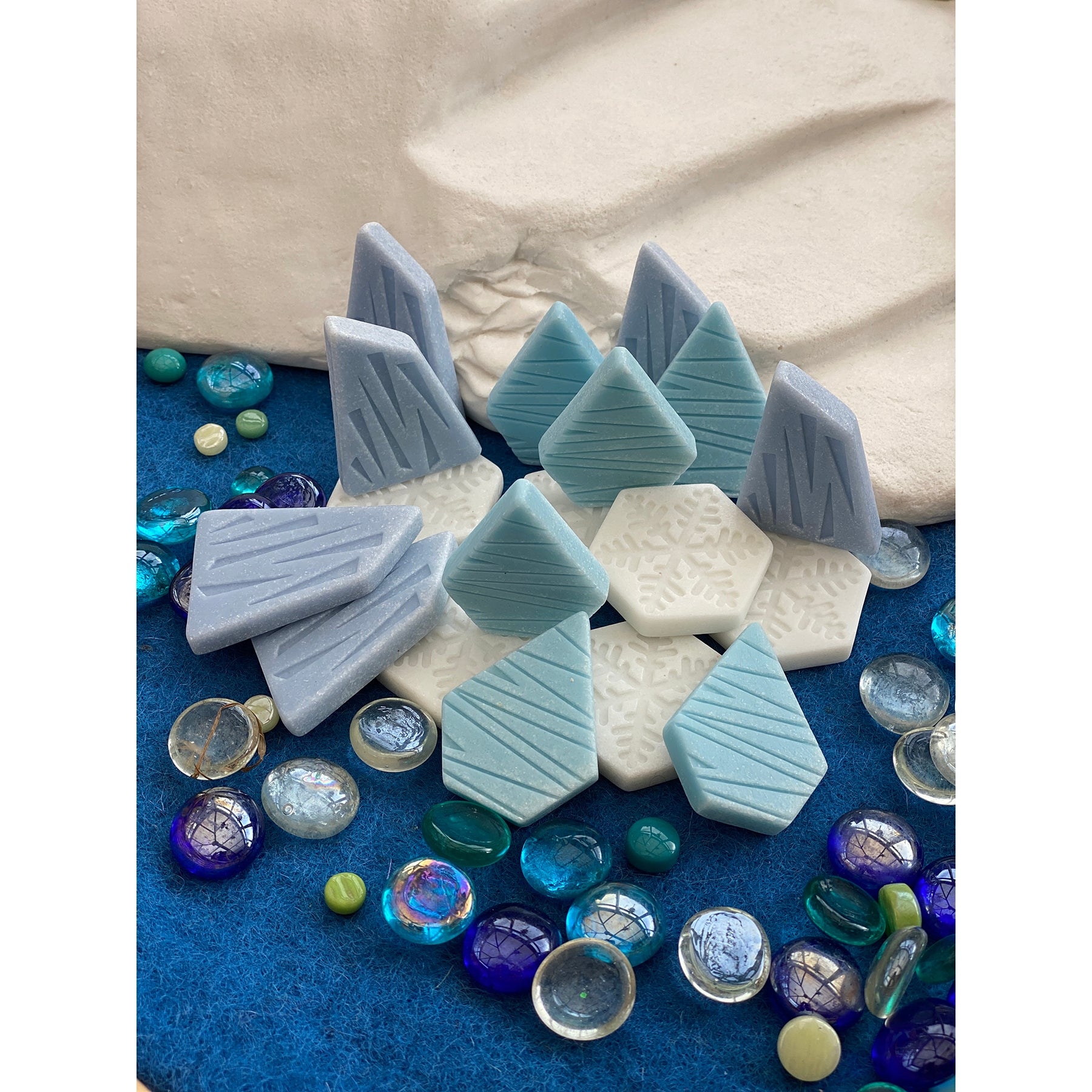 Yellow Door - Polar Play Scenery Stones - Set Of 18 - Image 3