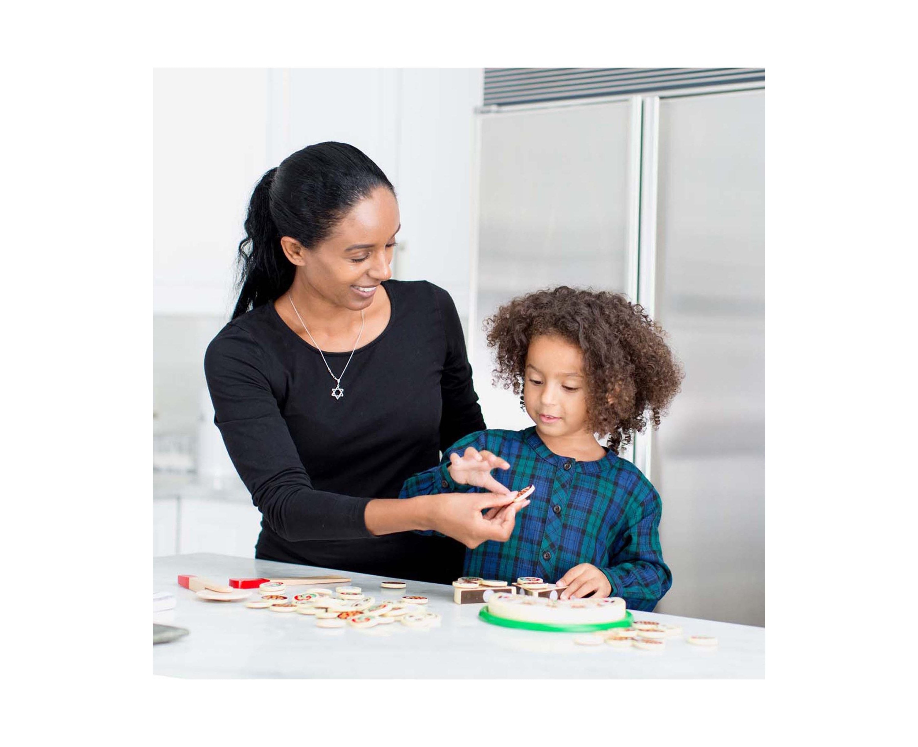 Alternative view of Melissa & Doug Pizza Party Wooden Play Food Set with Toppings