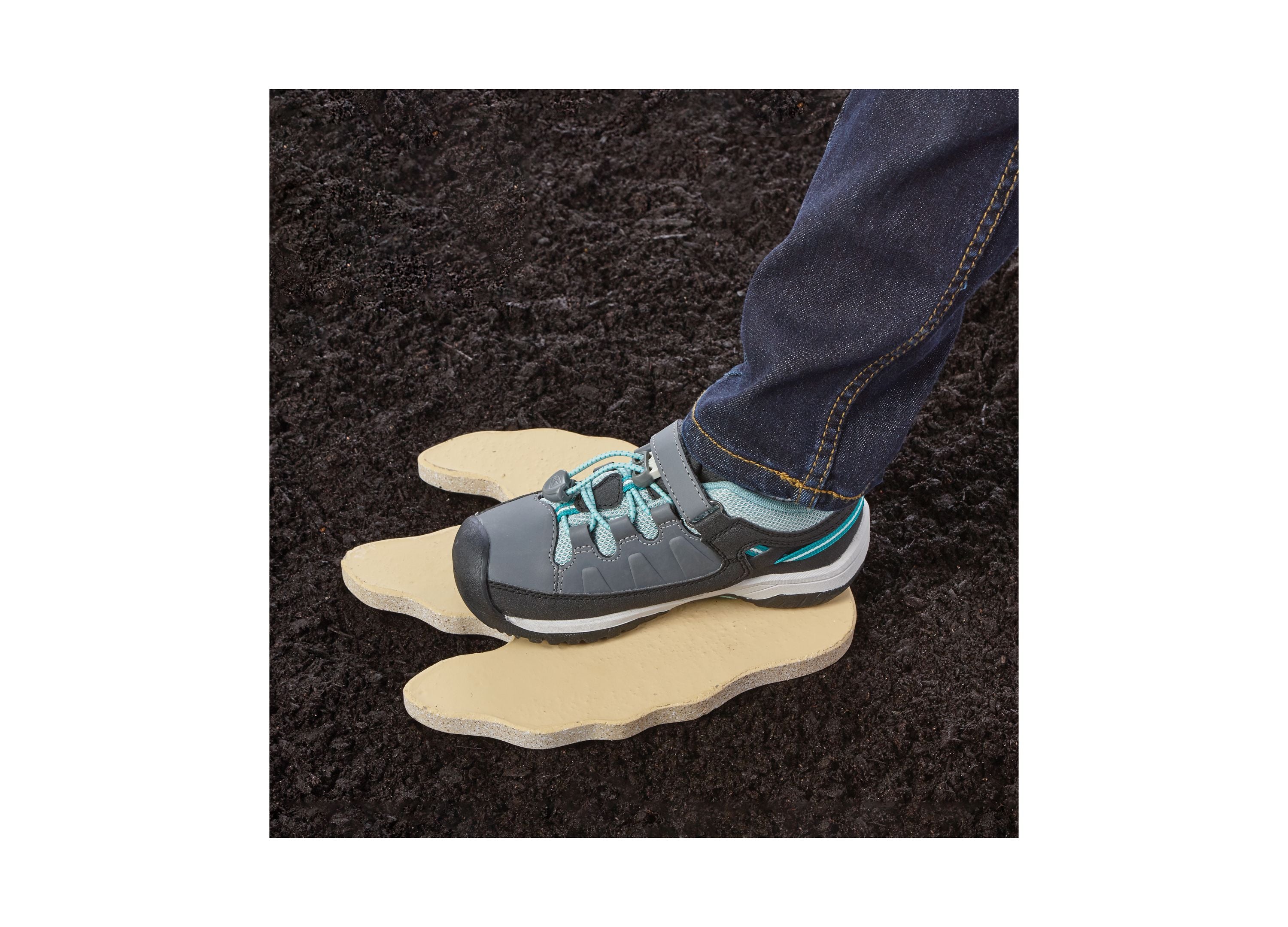 MindWare Dinosaur Footprint Paint-Your-Own Stepping Stone Kit - Image 5