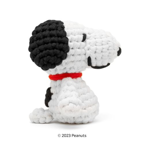 Alternative view of Woobles Snoopy Beginner-Friendly Crochet Kit