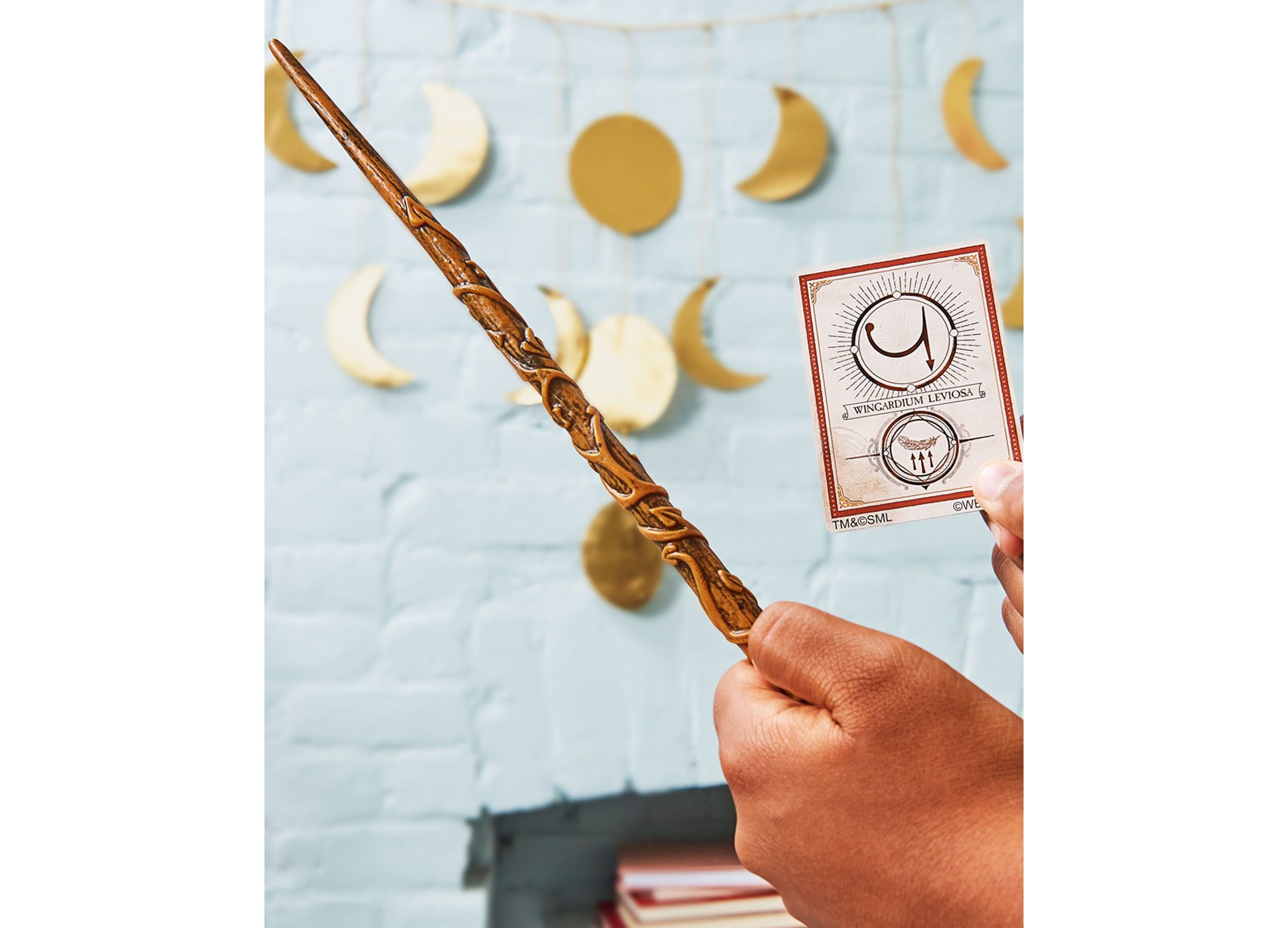 Spin Master Wizarding World 12-inch Spellbinding Wand - Hermione Granger - Image 5