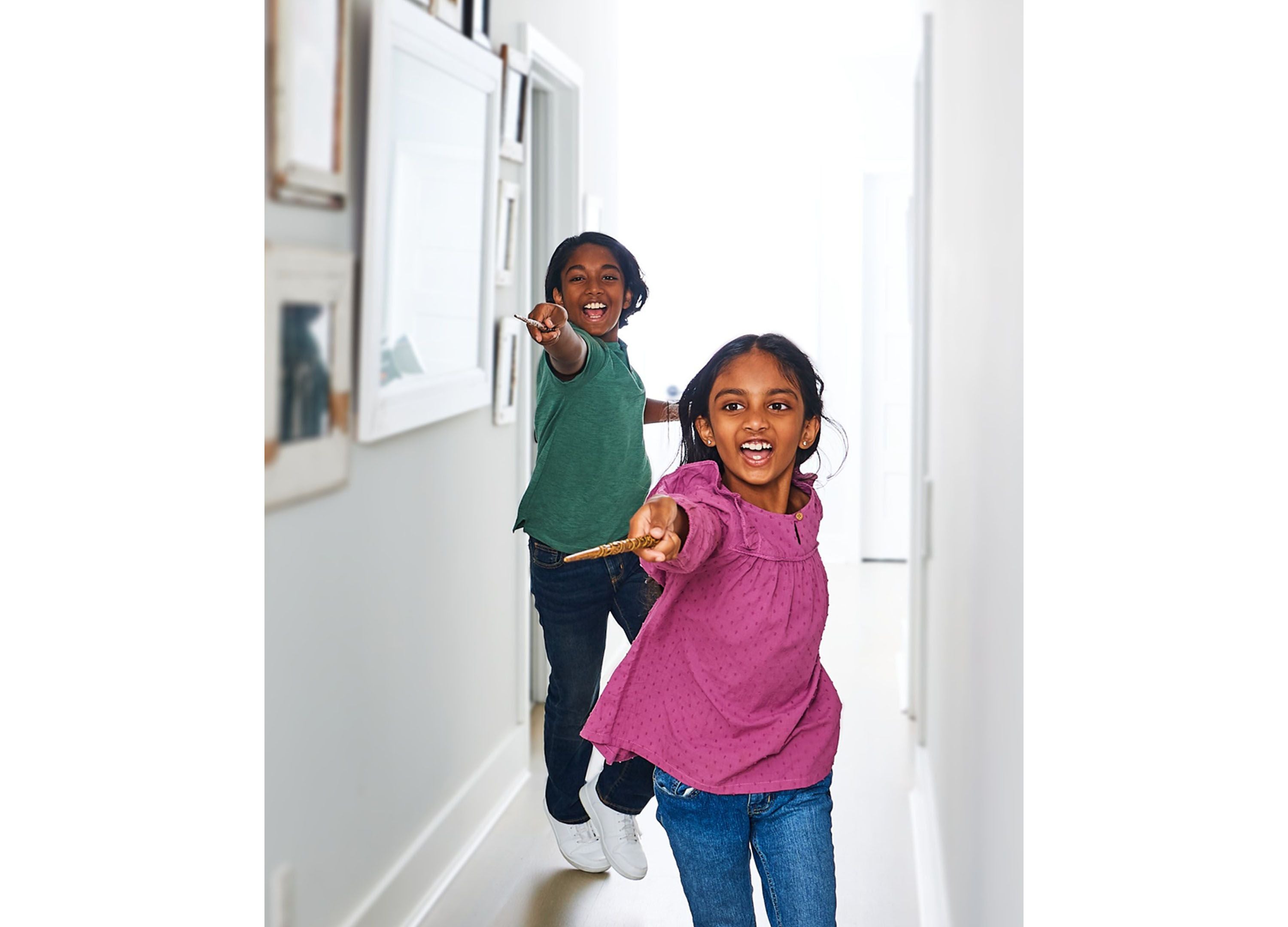 Spin Master Wizarding World 12-inch Spellbinding Wand - Hermione Granger - Image 7