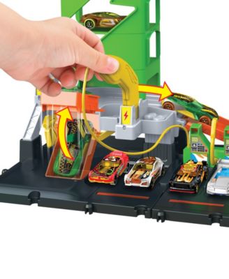 Alternative view of Hot Wheels City Super Recharge Fuel Station Diecast Car Playset