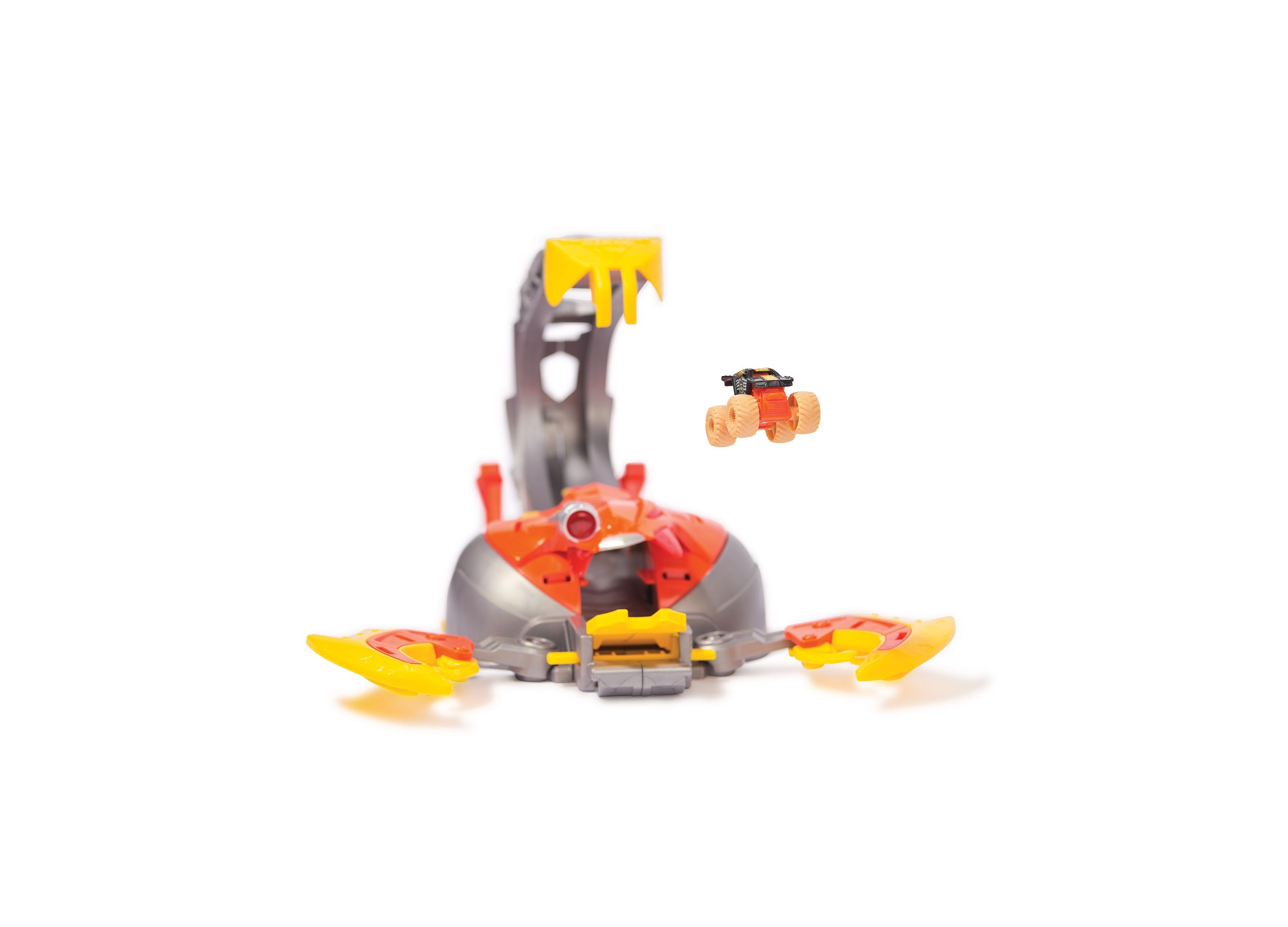 Monster Jam Mini Scorpion Playset with El Toro Loco and Max-D Trucks - Image 6