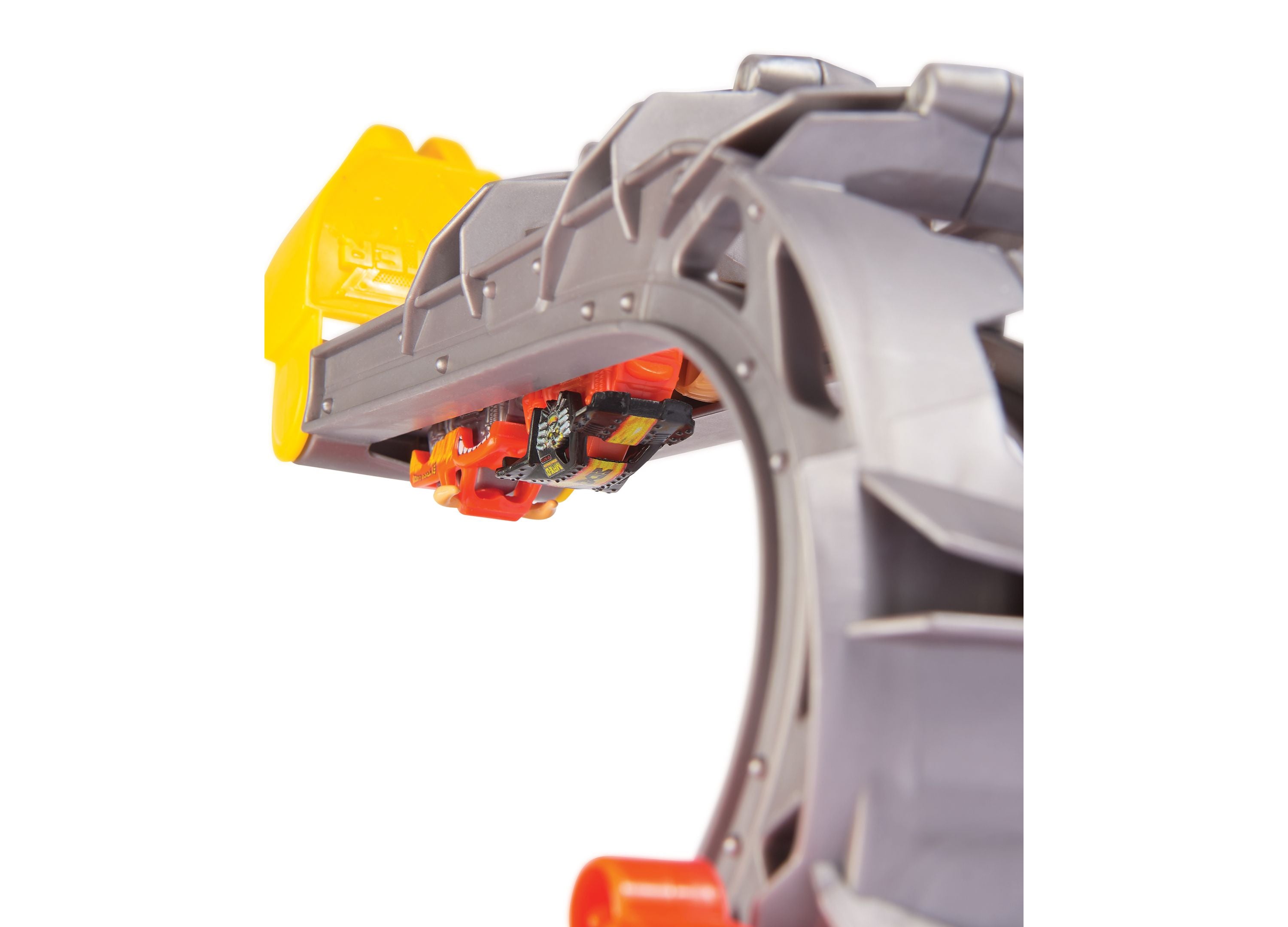 Monster Jam Mini Scorpion Playset with El Toro Loco and Max-D Trucks - Image 5