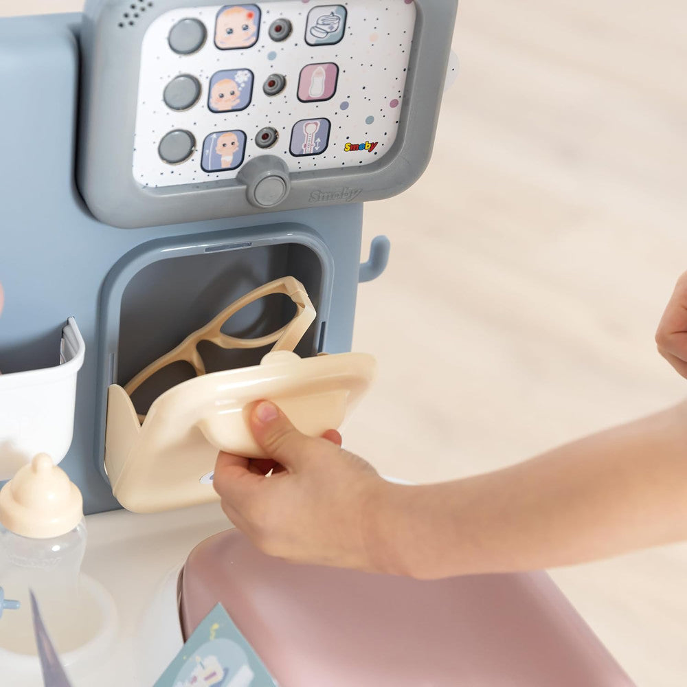 Smoby Baby Childcare Center Playset - Pastel with 24 Medical Toy Accessories, for Kids Age 3+ - Image 9