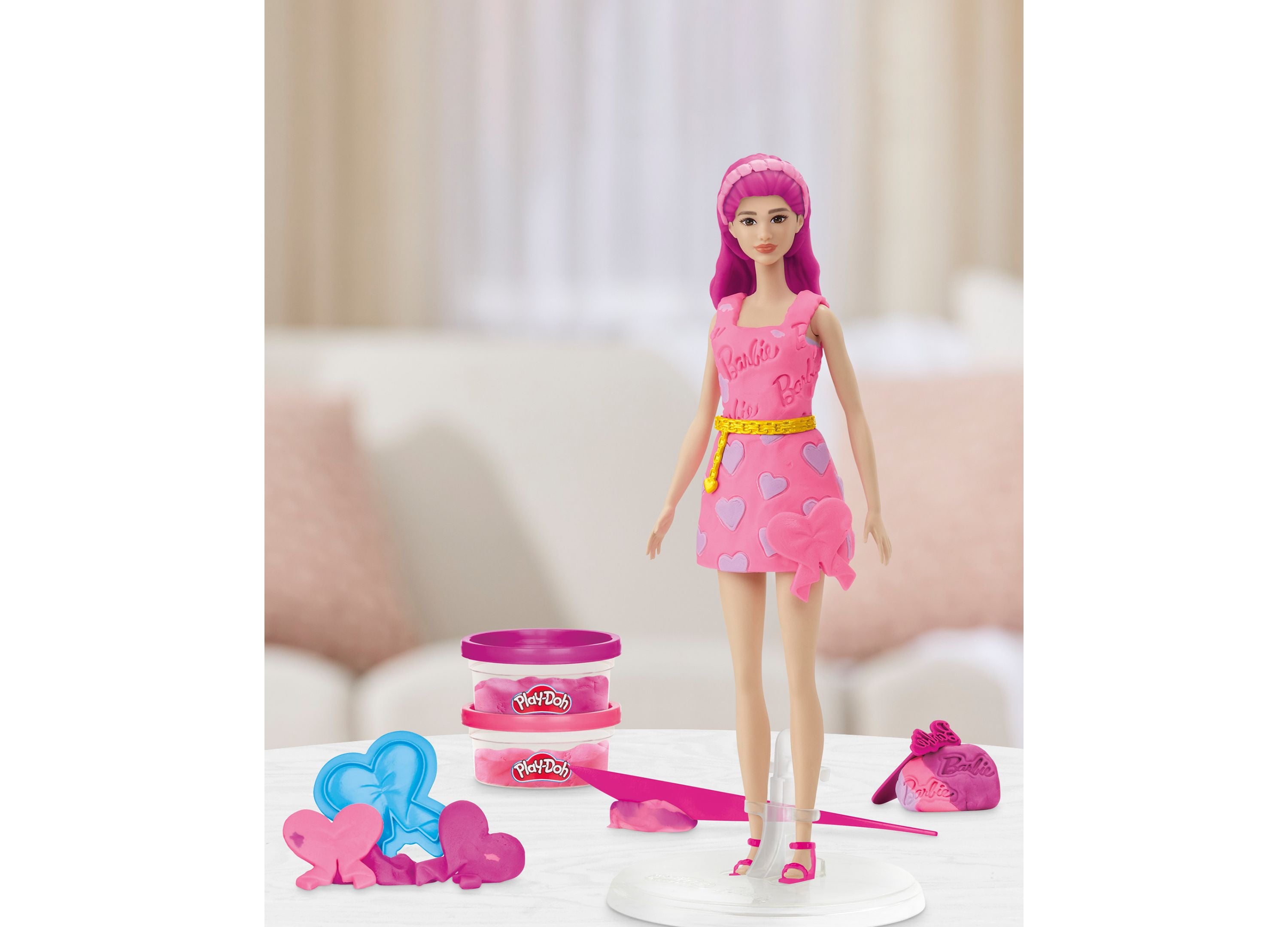 Play-Doh Barbie Hearts and Hair Set - Styling and Fashion Creation Kit - Image 4