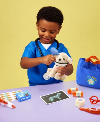Geoffrey's Toy Box Star Pets Vet Care Playset with Plush Pet and Accessories - Image 5
