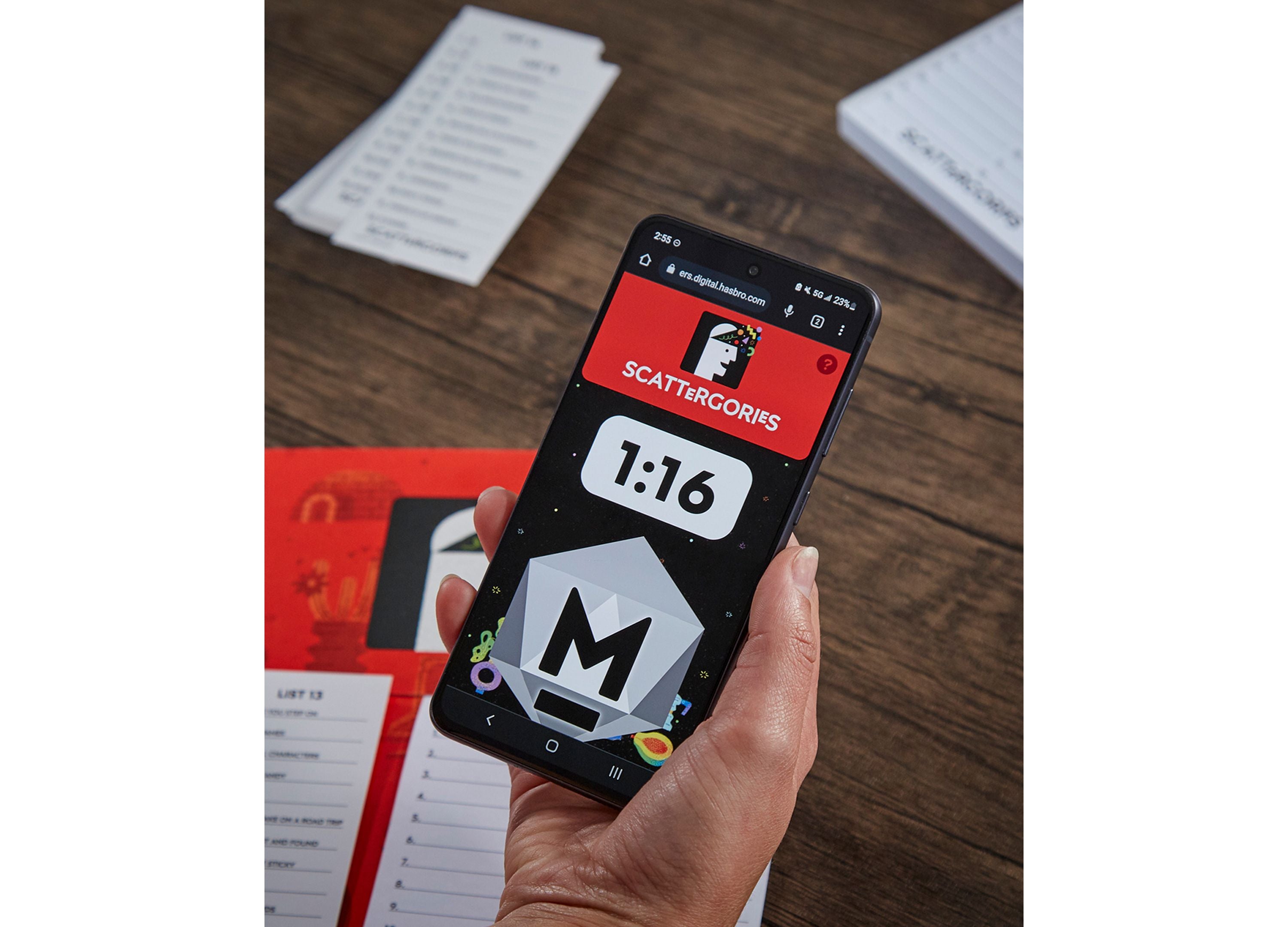 Hasbro Scattergories Classic Fast-Thinking Board Game - Image 3