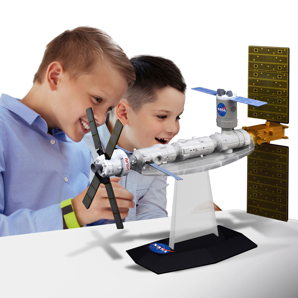 NASA Future Explorers: Gateway Space Station Interactive Model - Build & Learn STEM Toy for Ages 8+ - Image 4
