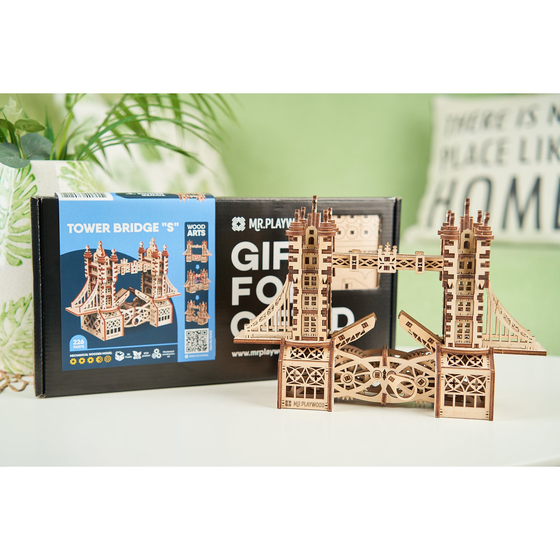Alternative view of Mr.PLAYWOOD Tower Bridge S 3D Wooden STEM Puzzle