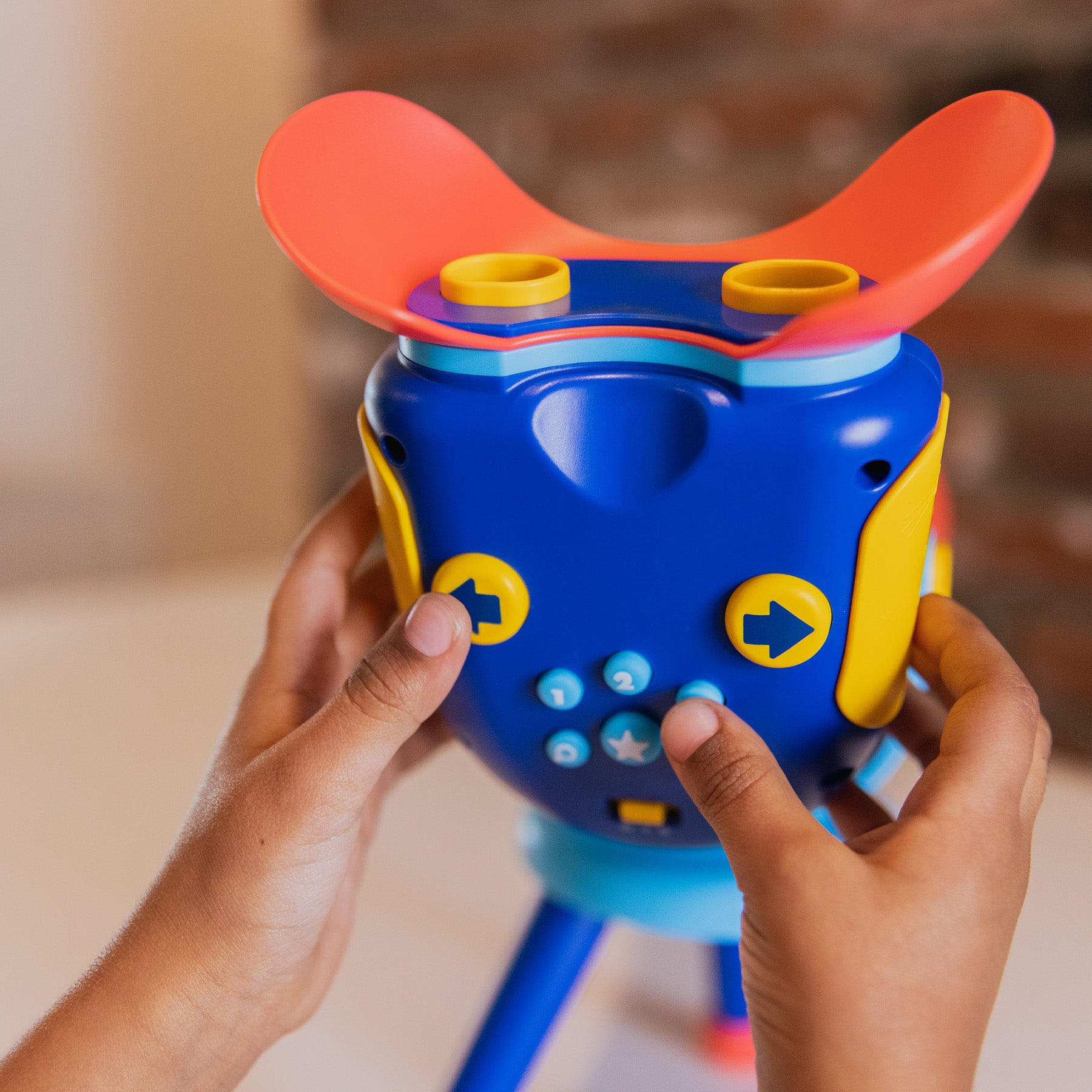 Educational Insights GeoSafari Jr. Talking Space Explorer Play Telescope - Image 3