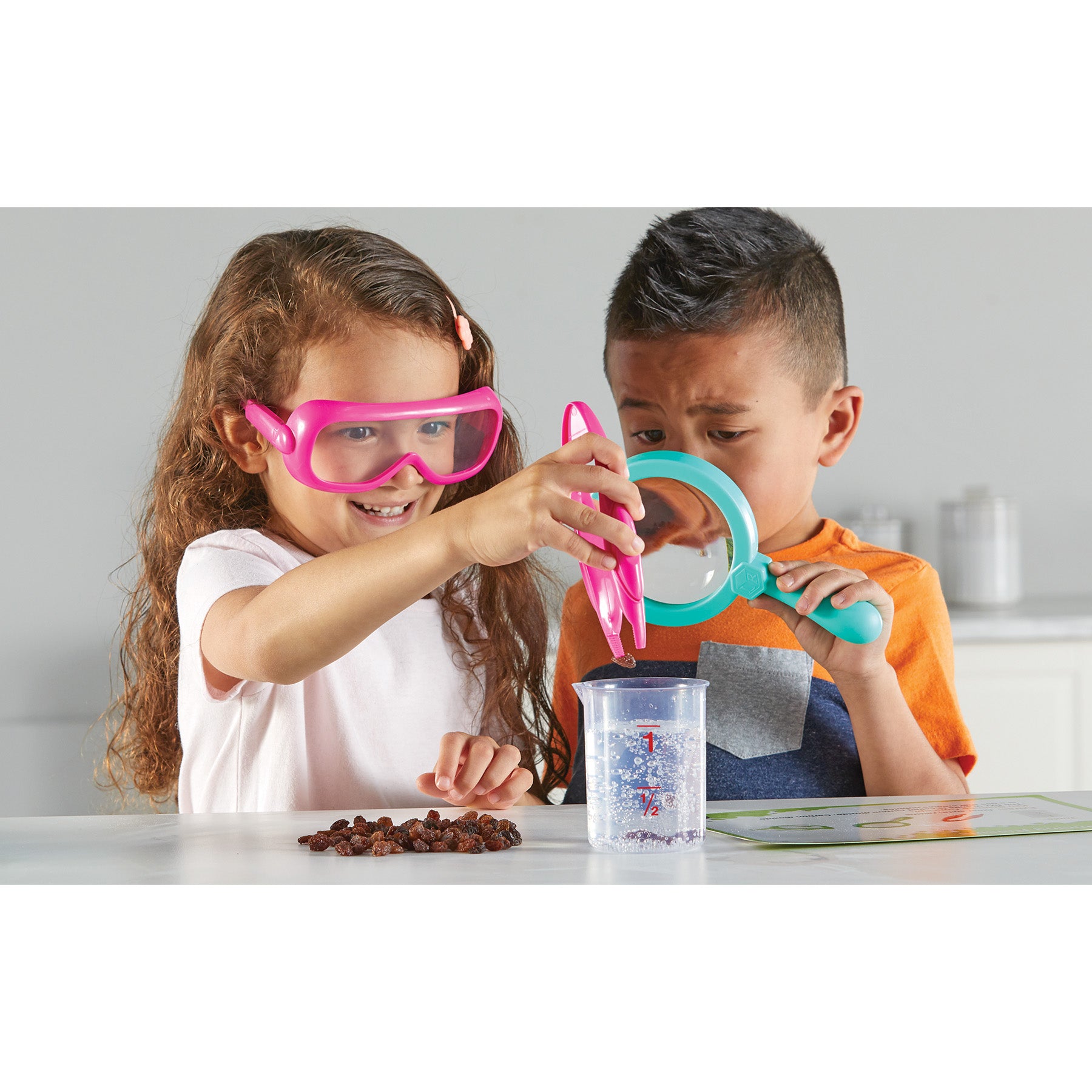 Alternative view of Learning Resources Primary Science Lab Set - Vibrant Explorer Edition