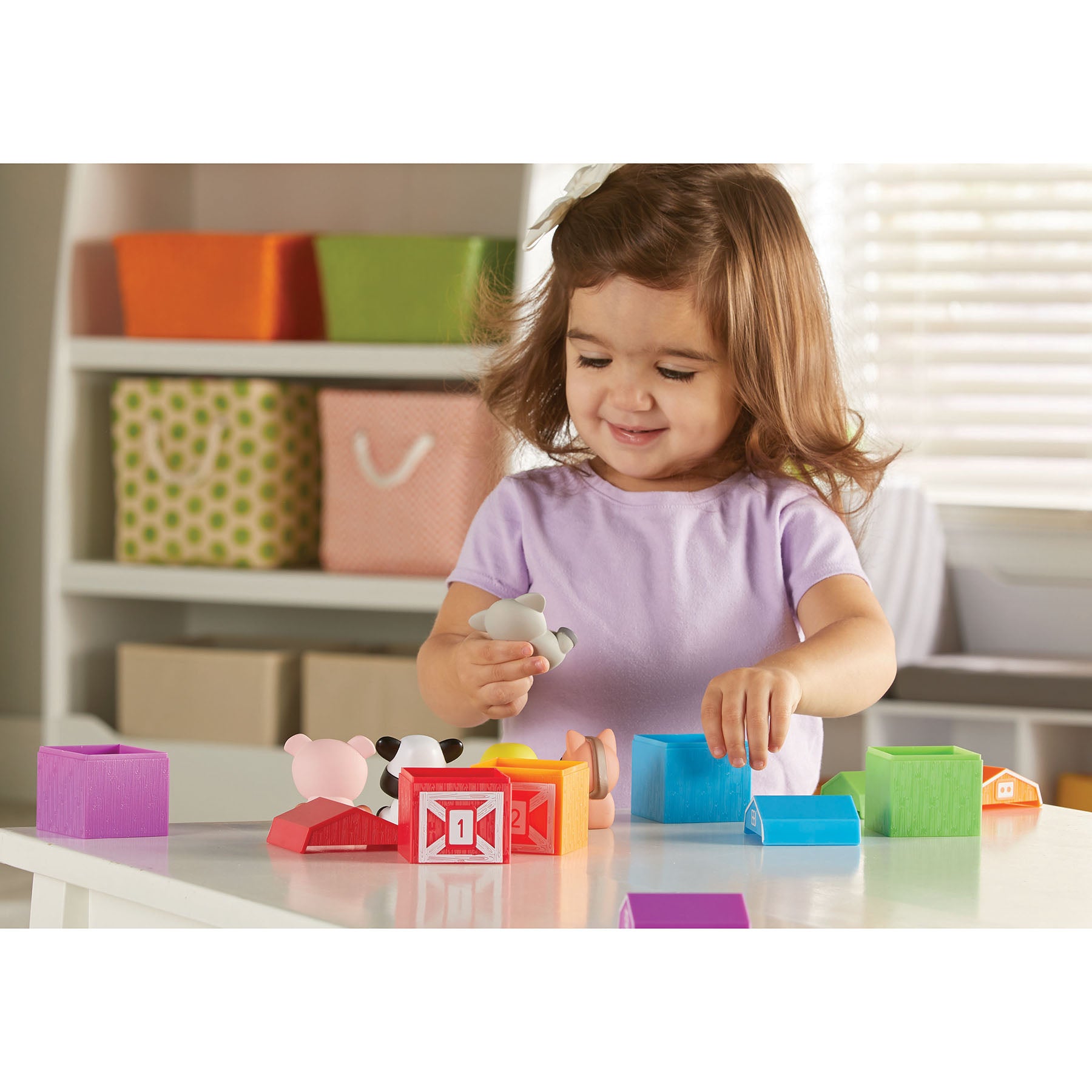 Learning Resources Peekaboo Learning Farm Colorful Animal Barn Playset - Image 9