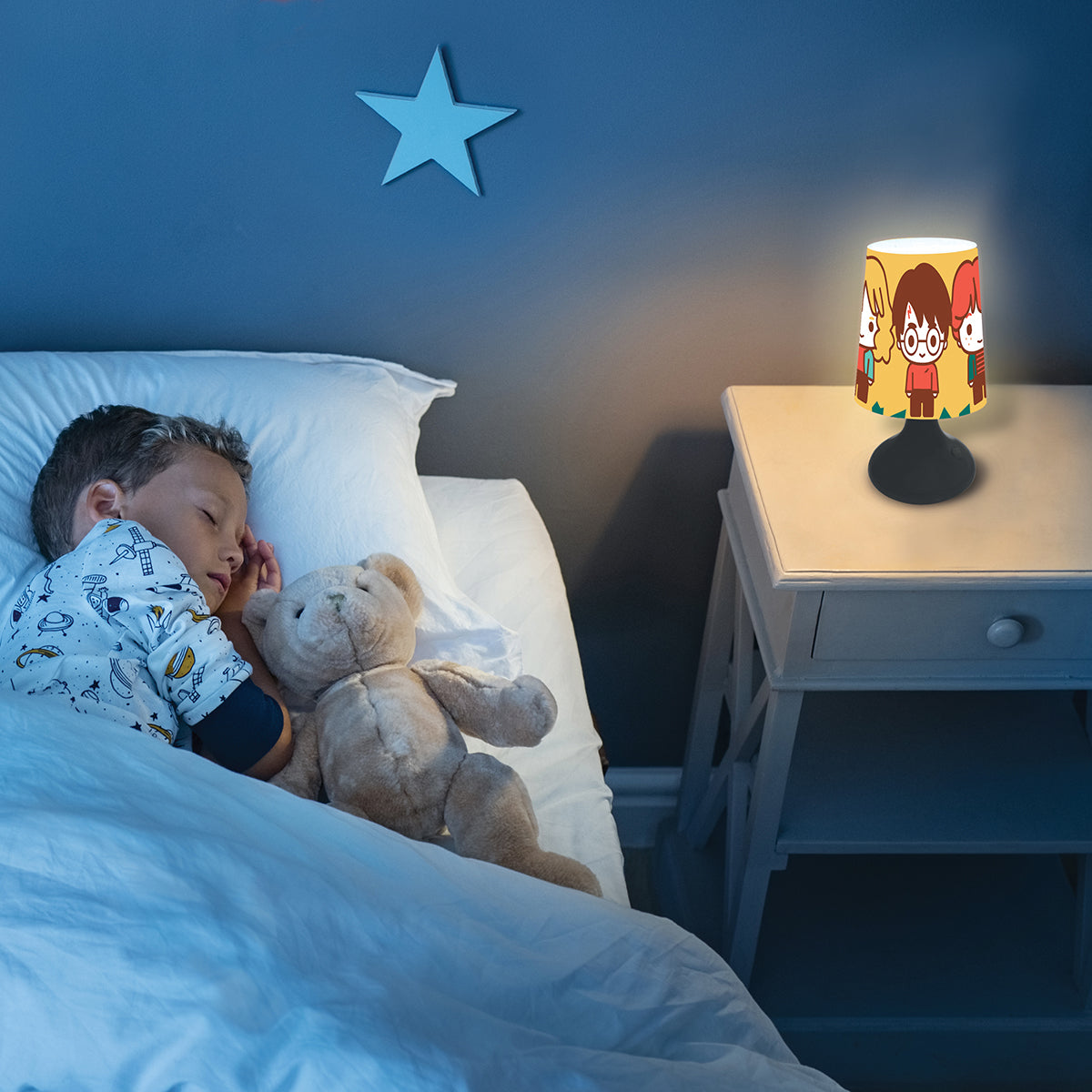 Alternative view of Harry Potter wireless mini bedside lamp and night light