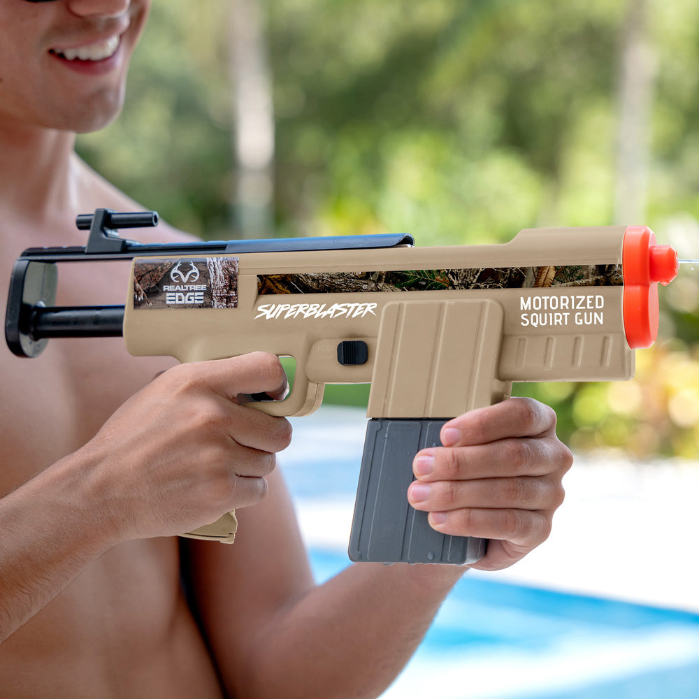 Alternative view of Realtree Super Blaster Motorized Squirt Gun