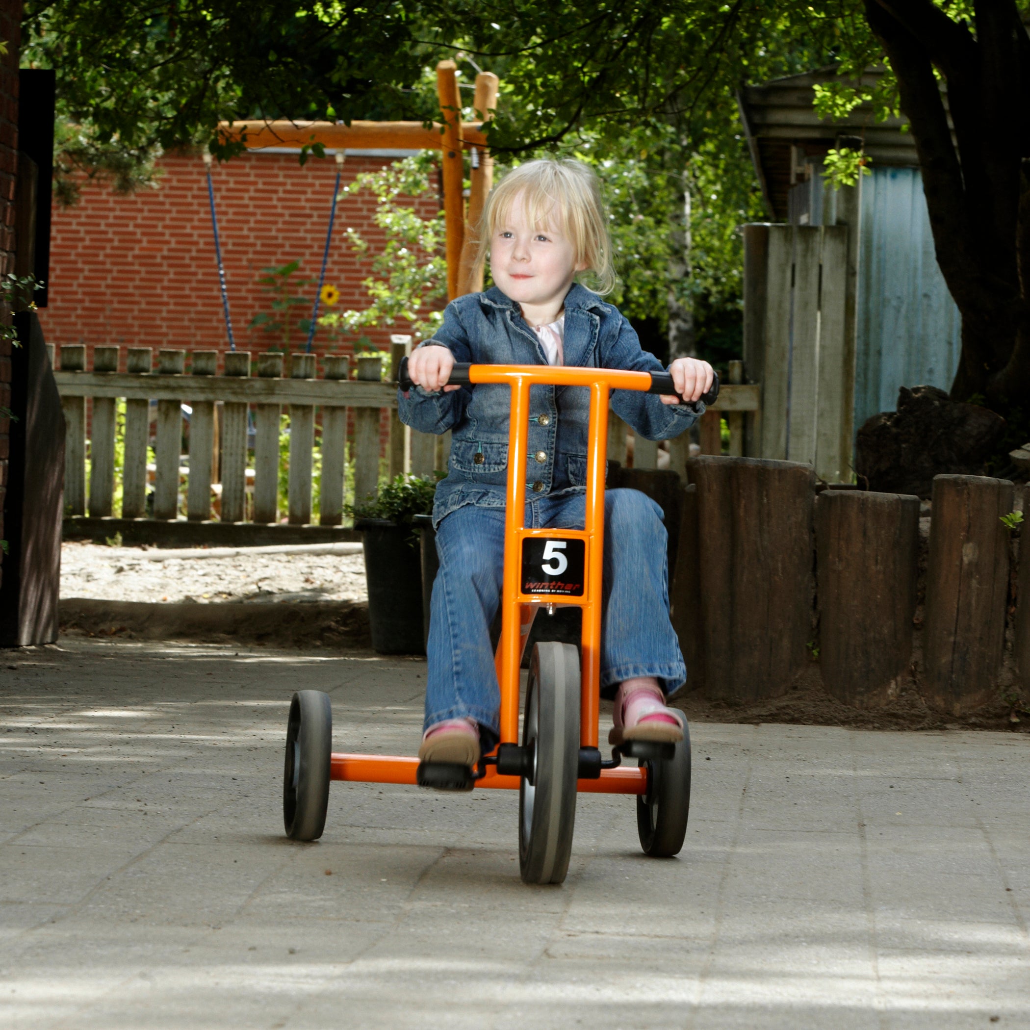 Winther Circleline - Large Outdoor Tricycle - Adventurous Playground Cruiser - Image 3