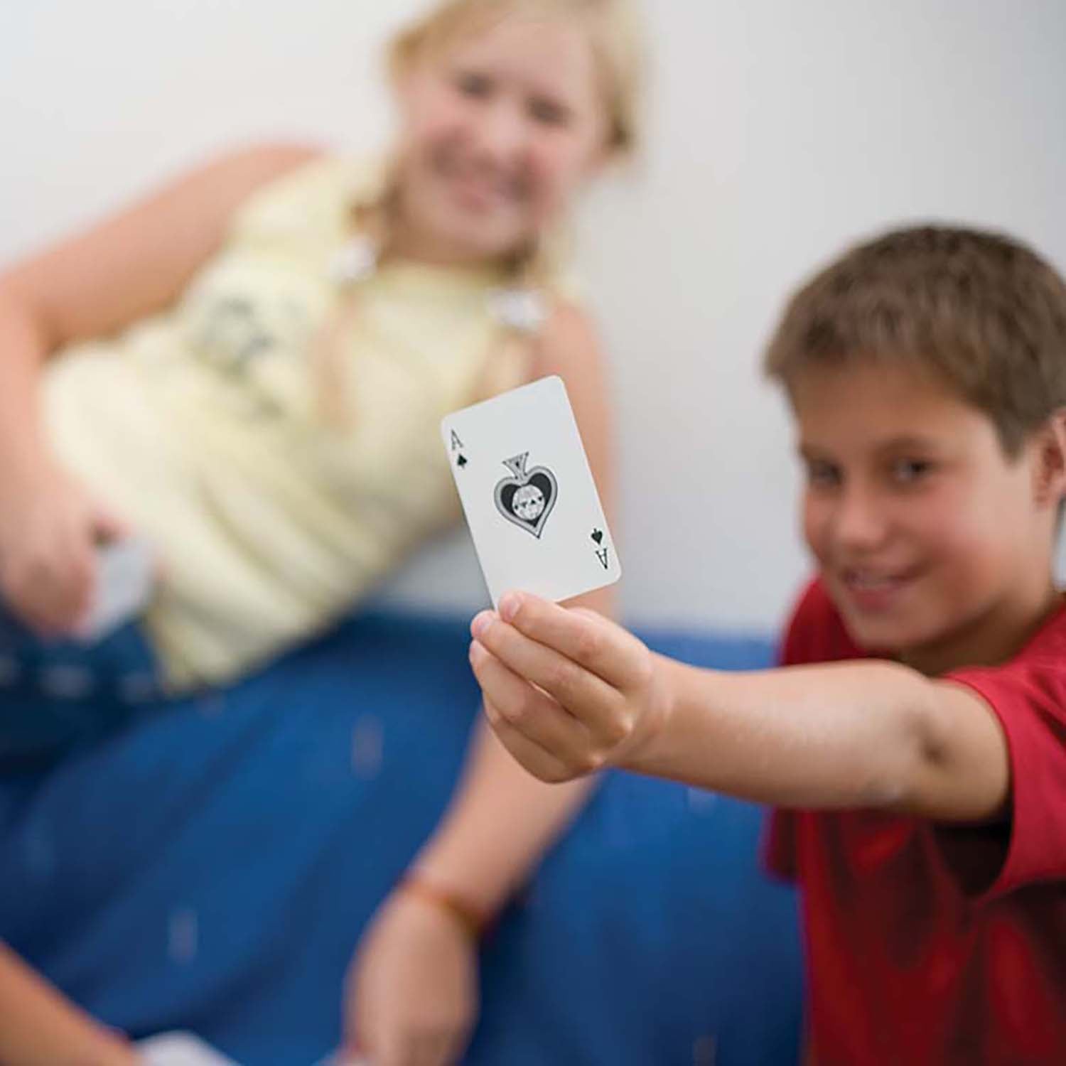 KidzLabs 12-Tricks Magic Kit Set for Aspiring Magicians - Image 5