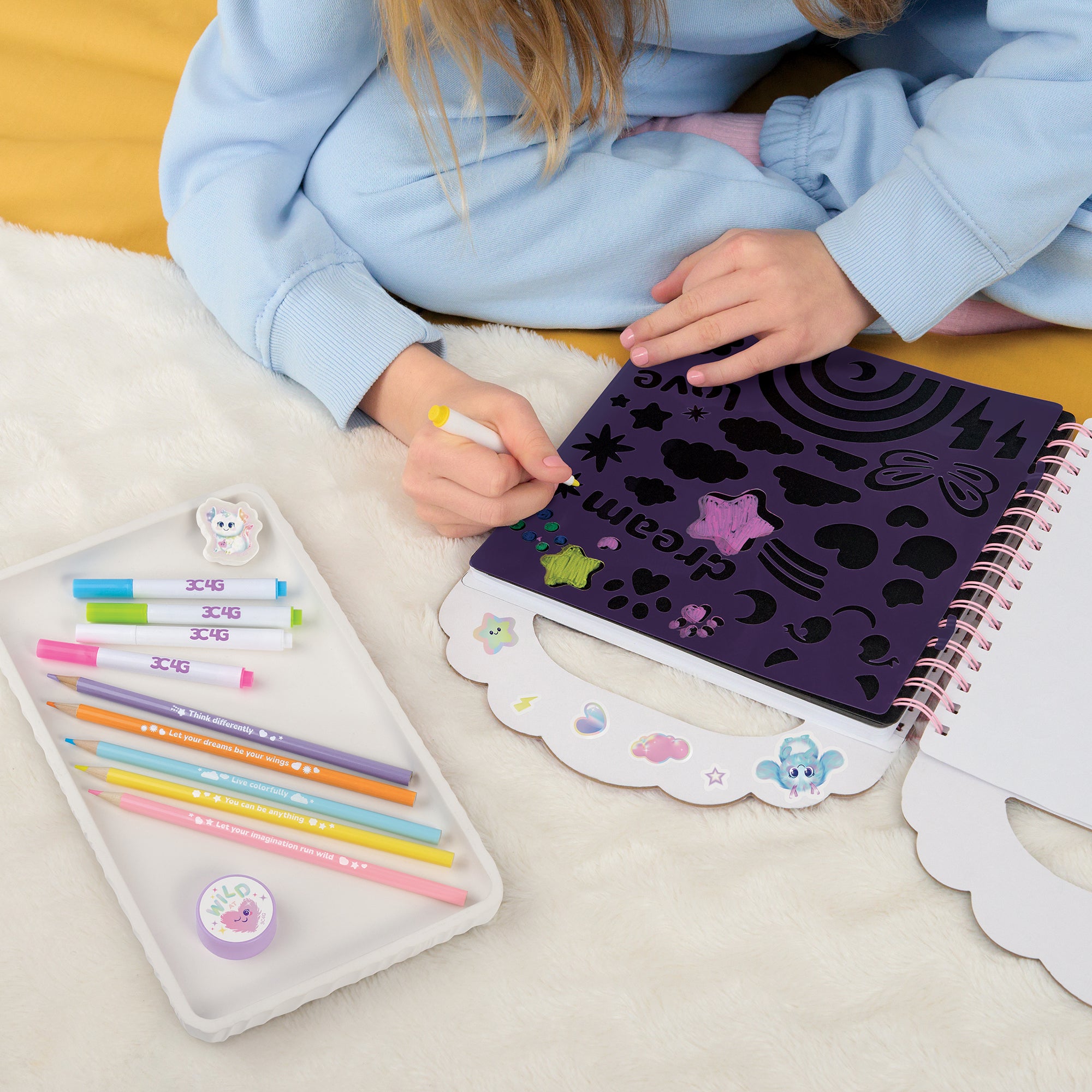 3C4G Imagination Land Chalkboard Travel Art Set - Tween Girls 6+ - Image 5