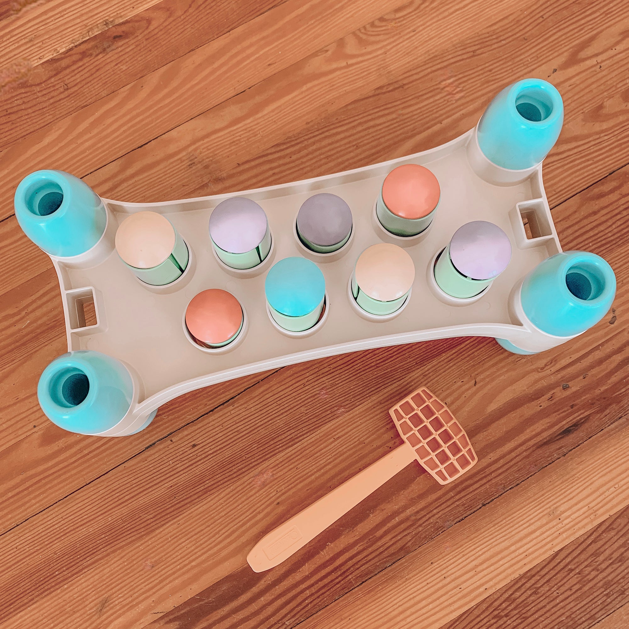 Quercetti PlayEco+ Hammer Peggy - Colorful Peg Pounding Toy - Image 5