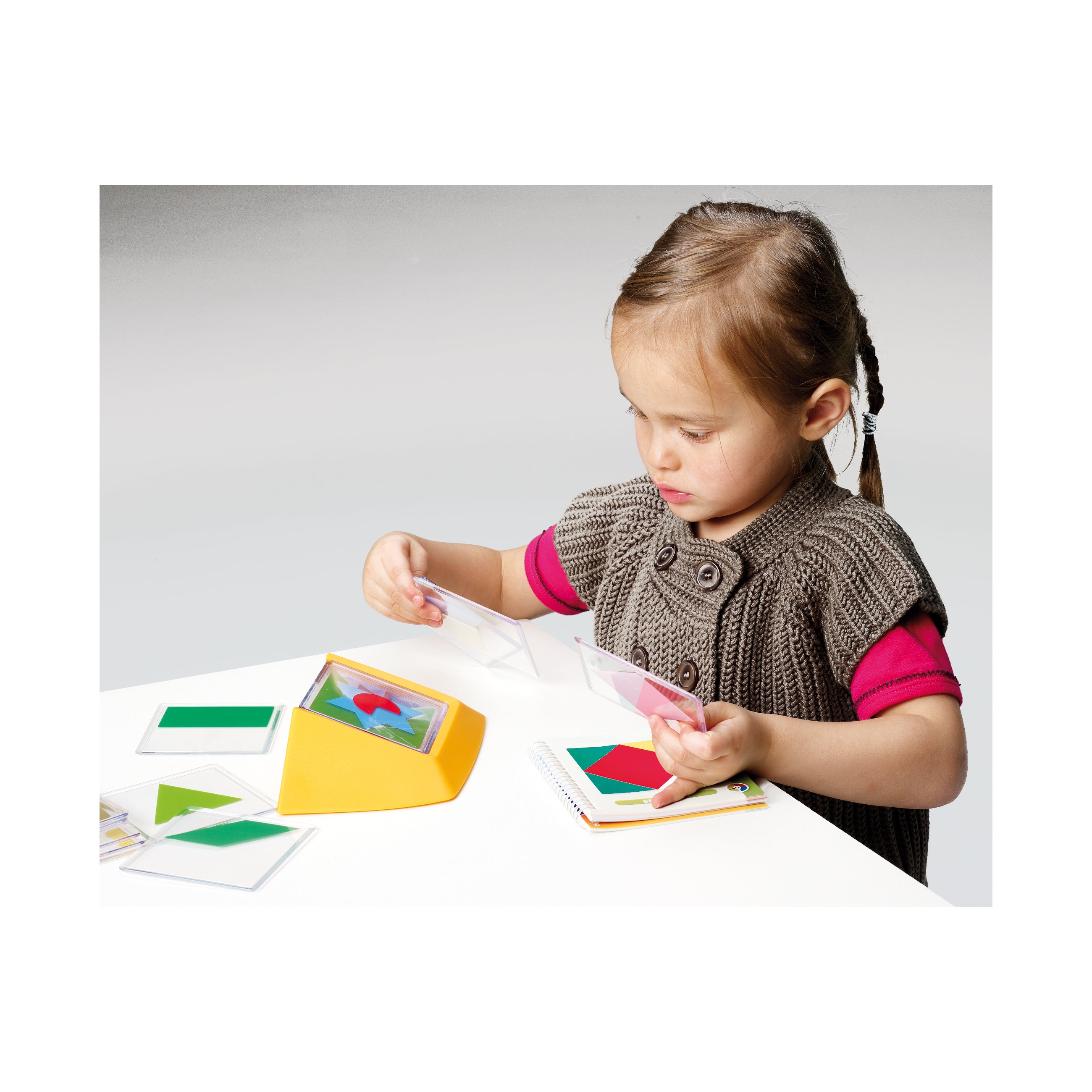 Color Code Visual Perception Stack & Solve Game - Image 4